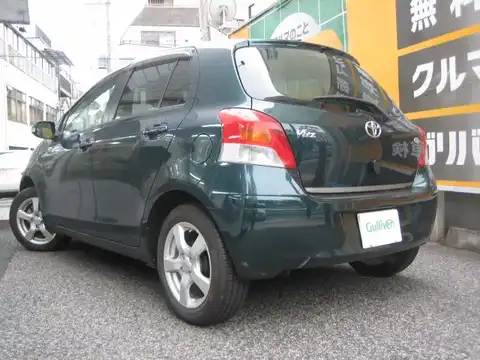 カタログ画像：ヴィッツ （VITZ） アイル 2007年8月 DBA-SCP90 1300cc ダークグリーンマイカメタリック 燃費19.6km / l バック