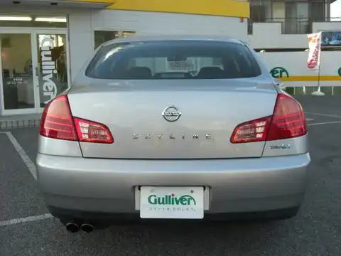 カタログ画像：スカイライン （SKYLINE） ２５０ＧＴｍ ＮＡＶＩエディション 2004年4月 GH-V35 2500cc ダイヤモンドシルバー（Ｍ） 燃費12.0km / l バック