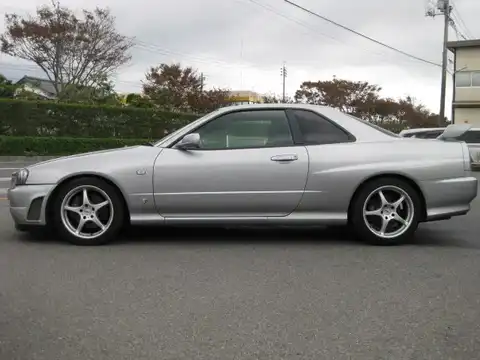 カタログ画像：スカイライン （SKYLINE） ２５ＧＴ 1998年5月 GF-ER34 2500cc ソニックシルバー（Ｍ） 燃費10.6km / l 外装