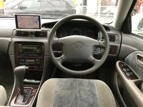 カタログ画像：カムリ （CAMRY） ２．２ Ｖセレクション 1999年8月 GF-SXV20 2200cc スーパーホワイトパールマイカ 燃費10.2km / l 内装