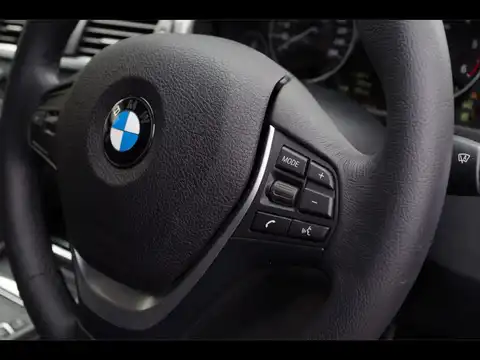 カタログ画像：３シリーズ （3 SERIES） ３２０ｄ モダン 2014年4月 LDA-3D20 2000cc ブラック・サファイア 燃費19.4km / l 内装