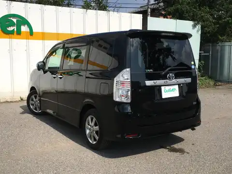 カタログ画像：ヴォクシー （VOXY） ＺＳ 煌Ⅱ 2009年6月 DBA-ZRR70W 2000cc ブラック 燃費14.2km / l バック