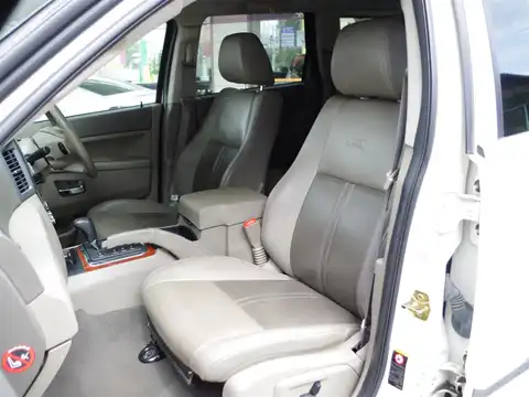 カタログ画像：ジープ・グランドチェロキー （JEEP GRAND CHEROKEE） リミテッド４．７ 2006年6月 GH-WH47 4700cc ストーンホワイトクリアコート 燃費6.1km / l 内装