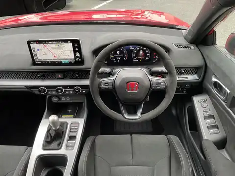 カタログ画像：シビック （CIVIC） タイプＲ レーシングブラックパッケージ 2025年9月 6BA-FL5 2000cc フレームレッド 燃費12.5km / l フロント