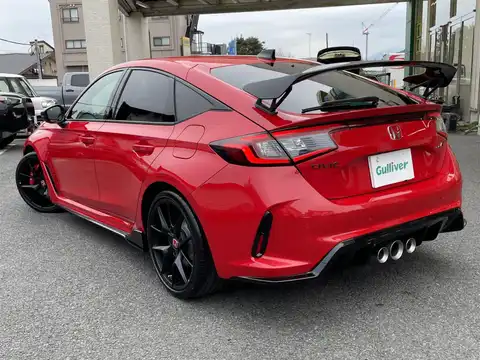 カタログ画像：シビック （CIVIC） タイプＲ レーシングブラックパッケージ 2025年1月 6BA-FL5 2000cc フレームレッド 燃費12.5km / l バック