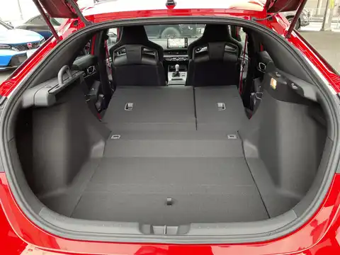 カタログ画像：シビック （CIVIC） タイプＲ レーシングブラックパッケージ 2025年1月 6BA-FL5 2000cc フレームレッド 燃費12.5km / l 内装