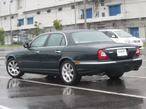 カタログ画像：ＸＪ （XJ） ＸＪ８ ４．２ 2003年5月 GH-J72SA 4200cc エボニー 燃費7.5km / l バック