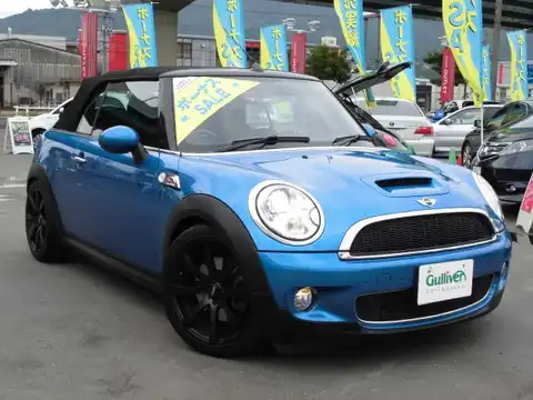 カタログ画像：ＭＩＮＩ （MINI） クーパーＳ コンバーチブル 2009年4月 ABA-MS16 1600cc レーザー・ブルー（メタリック）orホライゾン・ブルー（メタリック） 燃費12.6km / l メイン（その他）