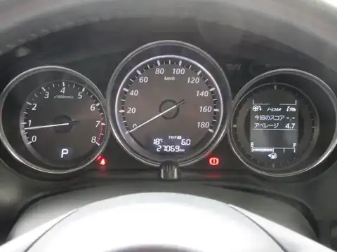 カタログ画像：ＣＸ－５ （CX-5） ２０Ｓ 2012年9月 DBA-KEEFW 2000cc アルミニウムメタリック 燃費16.0km / l 内装