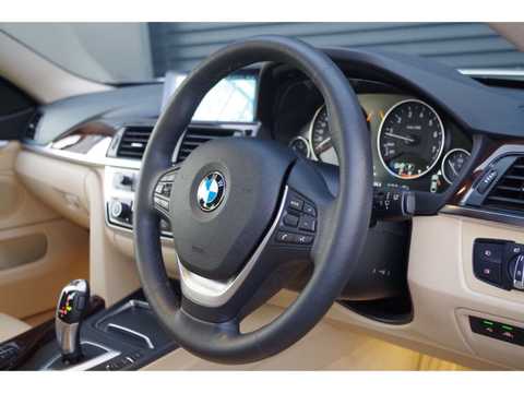 カタログ画像：４シリーズ （4 SERIES） ４２０ｉ ｘＤｒｉｖｅグランクーペ ラグジュアリー 2016年4月 DBA-4D20 2000cc アルピン・ホワイトⅢ（ソリッド・カラー） 燃費14.9km / l 内装