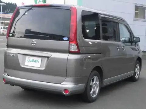 カタログ画像：セレナ （SERENA） ２０ＲＳ 2005年5月 CBA-NC25 2000cc アイアン（Ｍ） 燃費11.8km / l バック