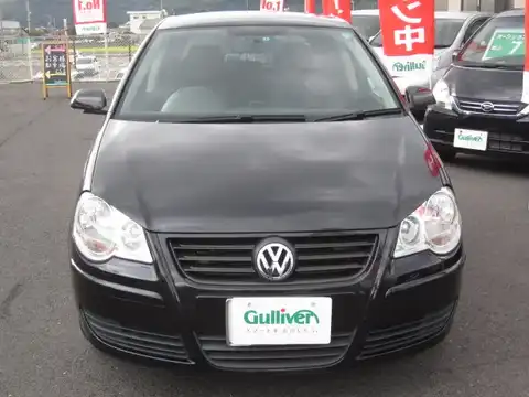 カタログ画像：ポロ （POLO） ４ドア 2006年2月 GH-9NBKY 1400cc ブラックマジックパールエフェクト 燃費14.4km / l フロント