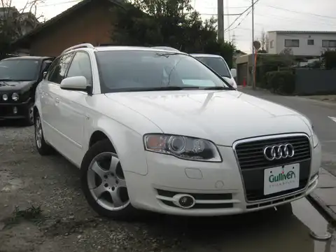 カタログ画像：Ａ４アバント （A4 AVANT） ２．０ 2005年2月 GH-8EALT 2000cc アークティックホワイト 燃費10.8km / l メイン（その他）