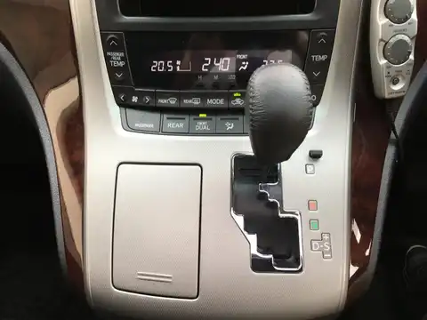 カタログ画像：アルファード （ALPHARD） ３５０Ｓ 2011年11月 DBA-GGH20W 3500cc ホワイトパールクリスタルシャイン 燃費9.3km / l 内装