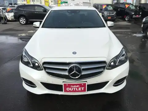 カタログ画像：Ｅクラス （E-CLASS） Ｅ３００ ４マチック アバンギャルド 2013年5月 RBA-212080C 3500cc ポーラーホワイト（Ｓ） 燃費12.0km / l フロント