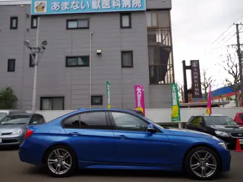 カタログ画像：３シリーズ （3 SERIES） ３２０ｉ ｘＤｒｉｖｅ Ｍスポーツ 2013年8月 DBA-3B20 2000cc エストリル・ブルー 燃費15.2km / l 外装