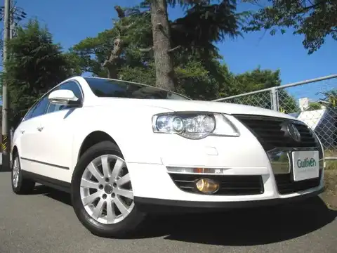 カタログ画像：パサートヴァリアント （PASSAT VARIANT） ２．０ 2007年9月 ABA-3CBVY 2000cc キャンディホワイト 燃費11.0km / l 外装