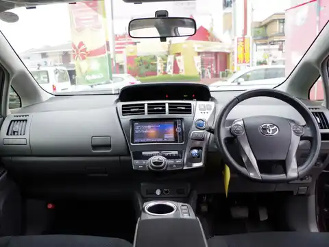 カタログ画像：プリウスα （PRIUS ALPHA） Ｓ チューン ブラック 2013年8月 DAA-ZVW40W 1800cc ブラッキッシュレッドマイカ 燃費26.2km / l 内装