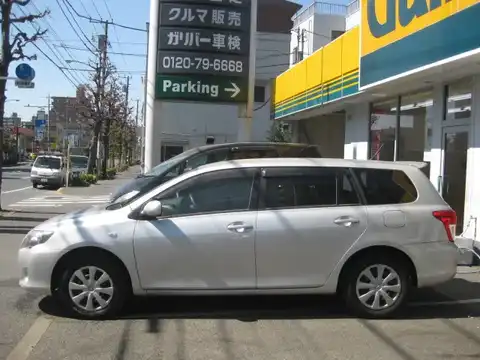 カタログ画像：カローラフィールダー （COROLLA FIELDER） Ｘ ＨＩＤリミテッド 2009年10月 DBA-NZE141G 1500cc シルバーメタリック 燃費17.2km / l 外装