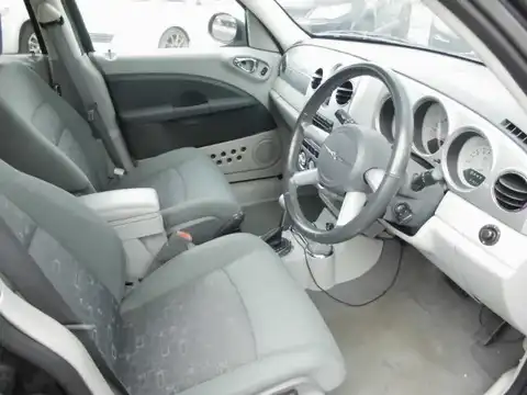 カタログ画像：クライスラー・ＰＴクルーザー （CHRYSLER PT CRUISER） ルート６６ 2006年2月 GH-PT24 2400cc ブラッククリアコート 燃費8.7km / l 内装