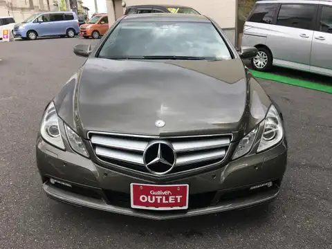 カタログ画像：Ｅクラス （E-CLASS） Ｅ３５０ クーペ 2009年7月 DBA-207356 3500cc スタンナイトグレー（Ｍ）orテノライトグレー（Ｍ） 燃費9.1km / l フロント