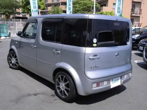 カタログ画像：キューブ （CUBE） １４Ｓ カガヤキエディション 2007年6月 DBA-BZ11 1400cc ダイヤモンドシルバー（Ｍ） 燃費16.4km / l バック