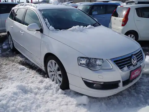 カタログ画像：パサートヴァリアント （PASSAT VARIANT） プライムエディション 2010年2月 ABA-3CCDA 1800cc キャンディホワイト 燃費14.0km / l メイン（その他）