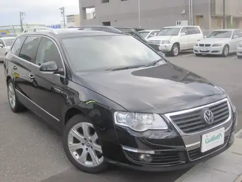 カタログ画像：パサートヴァリアント （PASSAT VARIANT） ２．０ＴＳＩ スポーツライン 2008年5月 ABA-3CCAW 2000cc ディープブラックパールエフェクト 燃費10.6km / l メイン（その他）