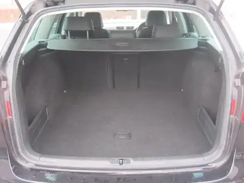 カタログ画像：パサートヴァリアント （PASSAT VARIANT） ２．０ＴＳＩ スポーツライン 2008年5月 ABA-3CCAW 2000cc ディープブラックパールエフェクト 燃費10.6km / l 内装