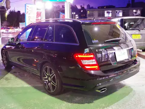 カタログ画像：Ｃクラスステーションワゴン （C-CLASS STATIONWAGON） Ｃ１８０ ステーションワゴン アバンギャルド 2014年4月 DBA-204249 1800cc マグネタイトブラック（Ｍ）orオブシディアンブラック（Ｍ） 燃費13.2km / l バック