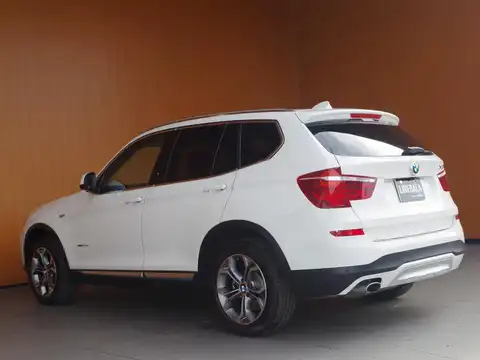 カタログ画像：Ｘ３ （X3） ｘＤｒｉｖｅ ２０ｄ Ｘライン 2014年6月 LDA-WY20 2000cc アルピン・ホワイトⅢ（ソリッド・カラー） 燃費18.6km / l バック