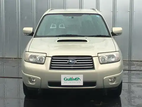 カタログ画像：フォレスター （FORESTER） ２．０ＸＴ 2005年12月 TA-SG5 2000cc シャンパンゴールド・オパール 燃費13.0km / l フロント