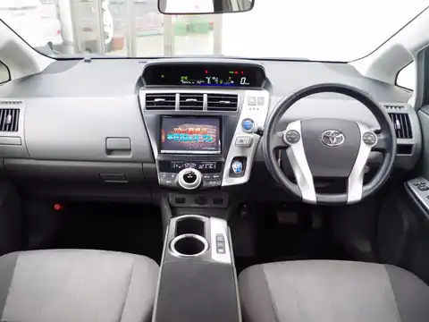 カタログ画像：プリウスα （PRIUS ALPHA） Ｇツーリングセレクション・スカイライトパッケージ 2011年5月 DAA-ZVW40W 1800cc ブラック 燃費26.2km / l 内装