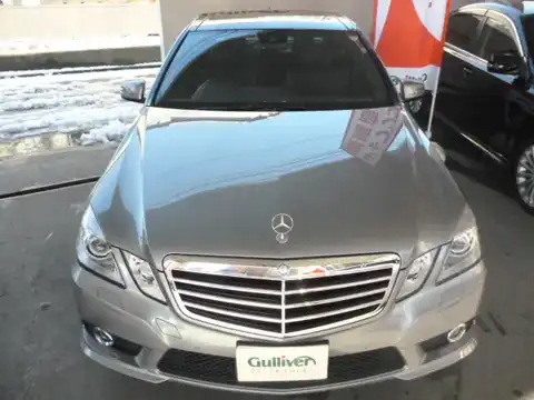 カタログ画像：Ｅクラス （E-CLASS） Ｅ２５０ ＣＧＩブルーエフィシェンシー アバンギャルド 2009年10月 DBA-212047C 1800cc パラジウムシルバー（Ｍ）orイリジウムシルバー（Ｍ） 燃費10.8km / l フロント