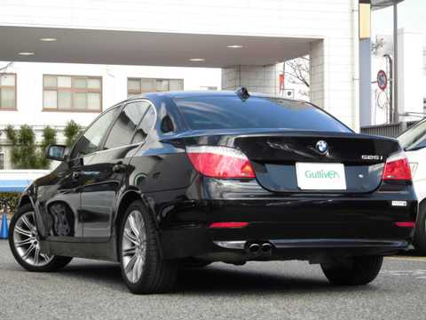 カタログ画像：５シリーズ （5 SERIES） ５２５ｉハイラインパッケージ 2006年9月 ABA-NE25 2500cc 燃費8.8km / l バック