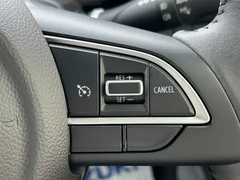 カタログ画像：ジムニーノマド （JIMNY NOMADE） ＦＣ 2025年4月 3BA-JC74W 1500cc シフォンアイボリーメタリック2ブラック2トーンルーフ 燃費14.9km / l 内装