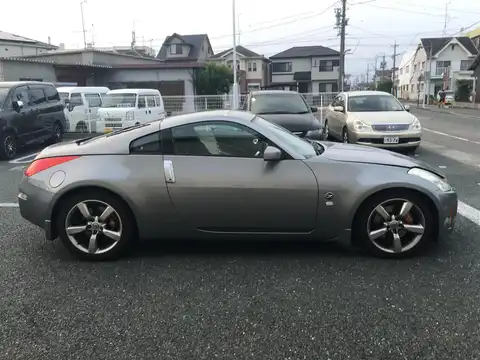 カタログ画像：フェアレディＺ （FAIRLADY Z） バージョンＳ 2007年1月 CBA-Z33 3500cc ブリリアントシルバー（Ｍ）orブレードシルバー（Ｍ） 燃費9.6km / l 外装