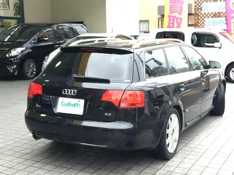 カタログ画像：Ａ４アバント （A4 AVANT） ２．０ 2005年9月 GH-8EALT 2000cc ファントムブラックパールエフェクト 燃費10.8km / l バック