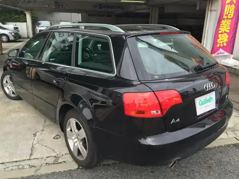 カタログ画像：Ａ４アバント （A4 AVANT） ２．０アトラクション ラグジュアリーライン 2007年3月 GH-8EALT 2000cc ファントムブラックパールエフェクト 燃費10.8km / l バック