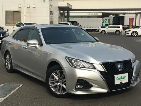 カタログ画像：クラウンハイブリッド （CROWN HYBRID） アスリートＳ Ｆｏｕｒ 2015年10月 DAA-AWS211 2500cc シルバーメタリック 燃費21.0km / l メイン（その他）