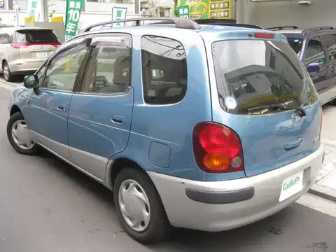 トヨタ,カローラスパシオ,ホワイトパールスパシオ Ｌパッケージ装着車,1997年10月