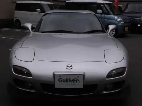 カタログ画像：ＲＸ－７ （RX-7） タイプＲバサースト 2001年12月 GF-FD3S 1400cc サンライトシルバーメタリック 燃費8.1km / l フロント