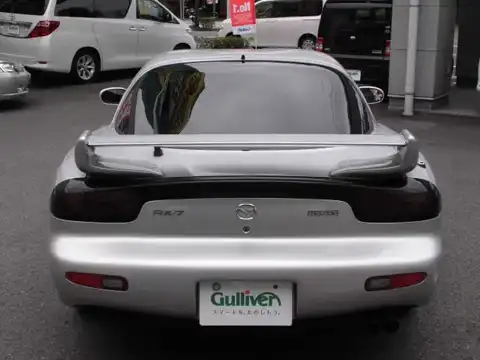 カタログ画像：ＲＸ－７ （RX-7） タイプＲバサースト 2001年12月 GF-FD3S 1400cc サンライトシルバーメタリック 燃費8.1km / l バック