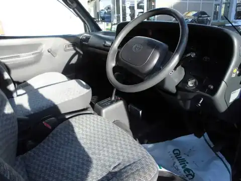 カタログ画像：レジアスエースバン （REGIUS ACE VAN） ＤＸ Ｂパッケージ仕様車 2002年8月 KG-LH182K 3000cc ダークブルー 内装