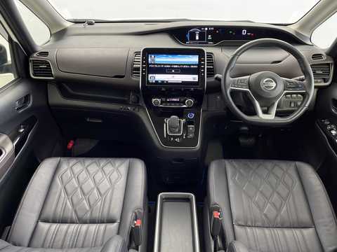 カタログ画像：セレナ （SERENA） オーテック スポーツスペック 2020年8月 5AA-GC27 2000cc ブリリアントホワイトパール（３Ｐ）orブリリアントホワイトパール（３Ｐ）／ダイヤモンドブラック（Ｐ）２トーン 燃費13.2km / l 内装