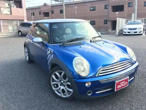 カタログ画像：ＭＩＮＩ （MINI） クーパー チェックメイト 2006年2月 GH-RA16 1600cc ハイパー・ブルー（メタリック） 燃費11.6km / l メイン（その他）