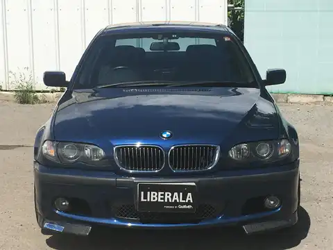 カタログ画像：３シリーズ （3 SERIES） ３２０ｉ Ｍスポーツパッケージ 2001年10月 GH-AV22 2200cc 燃費9.8km / l フロント