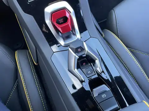 カタログ画像：ウラカン （HURACAN） ＥＶＯスパイダー 2021年2月 ABA-ZFDGF 5200cc 内装