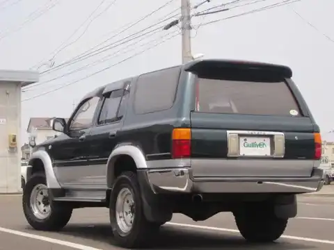 カタログ画像：ハイラックスサーフ （HILUX SURF） ＳＳＲ－Ｘリミテッド ワイドボデー 1995年4月 KD-KZN130W 3000cc ハイランドフォレストトーニング バック