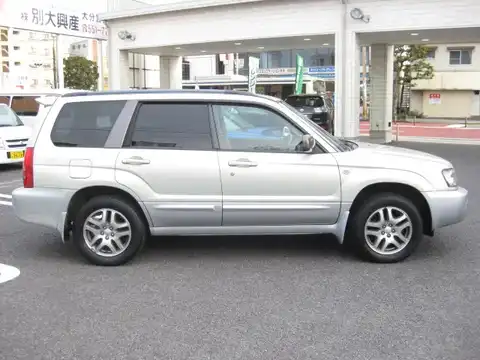 カタログ画像：フォレスター （FORESTER） Ｘ２０ Ｌ．Ｌ．Ｂｅａｎエディション 2004年4月 TA-SG5 2000cc シャンパンゴールド・オパール／プレミアムシルバー・メタリック 燃費13.6km / l 外装